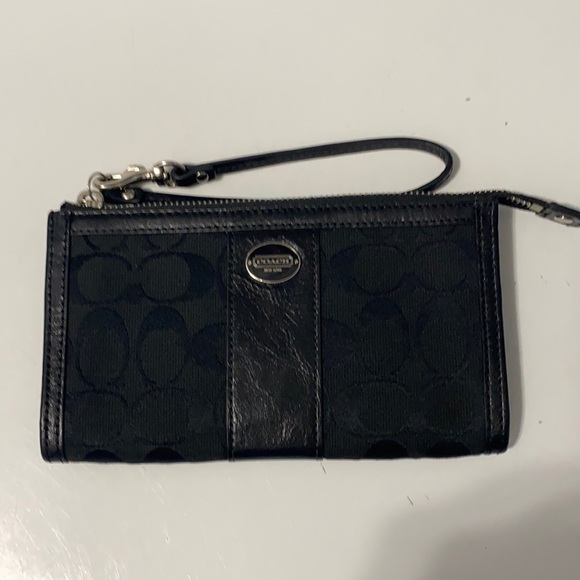 Coach Wristlet - Picture 1 of 5